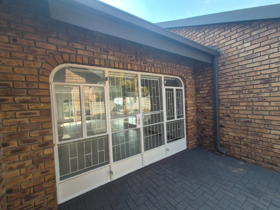 3 Bedroom Property for Sale in Vaalpark Free State